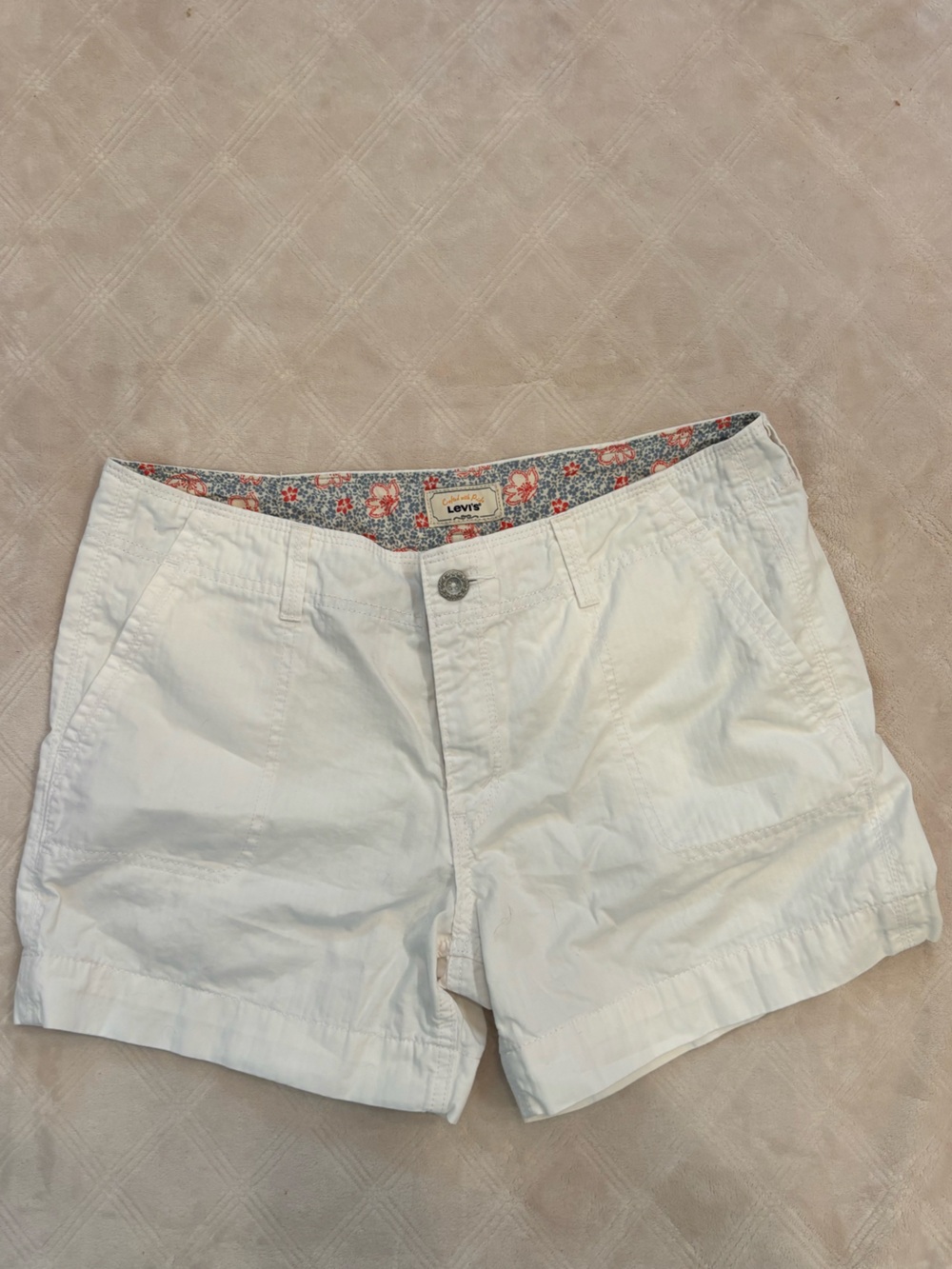 Levi's Women's White Cotton Shorts with Floral Waistband